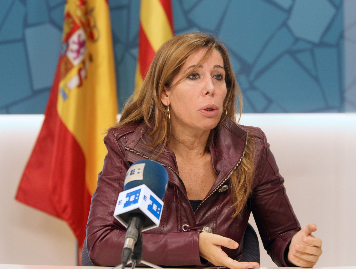 Sánchez Camacho advierte a Mas que tendrá «graves consecuencias» si no suspende el 9N