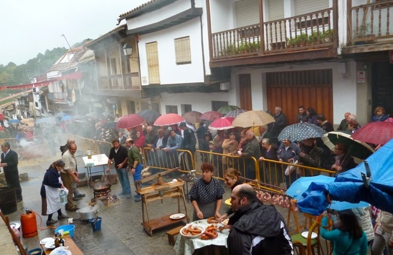 Cabezuela del Valle (Cáceres) celebra con diferentes actividades su »Fiesta de la caída de la hoja»