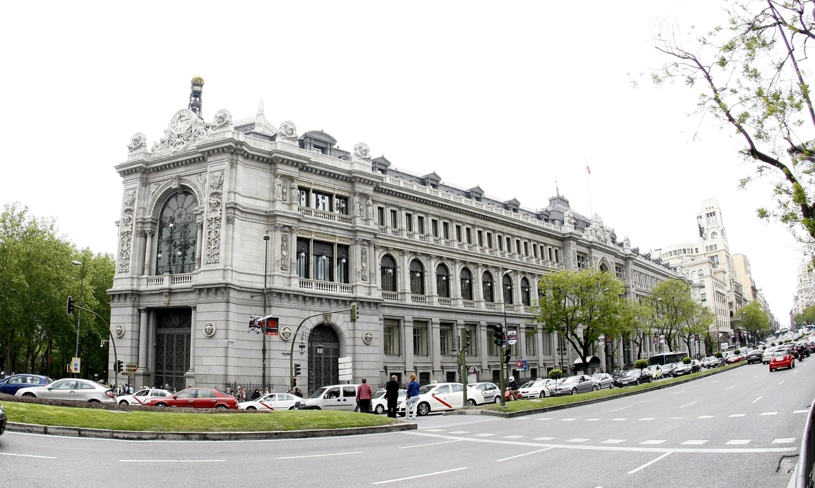 Una deflagración en el edificio de Banco de España causa tres heridos
