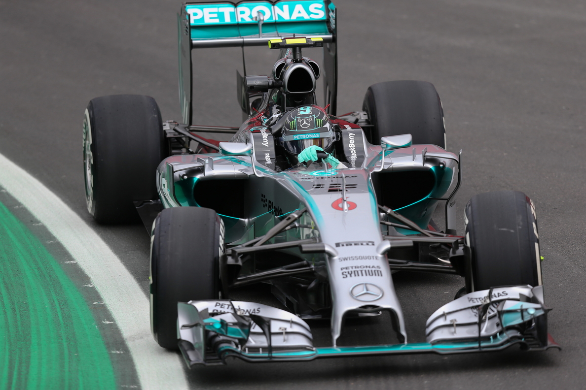 Rosberg se lleva la »pole» en el último suspiro y Alonso termina octavo