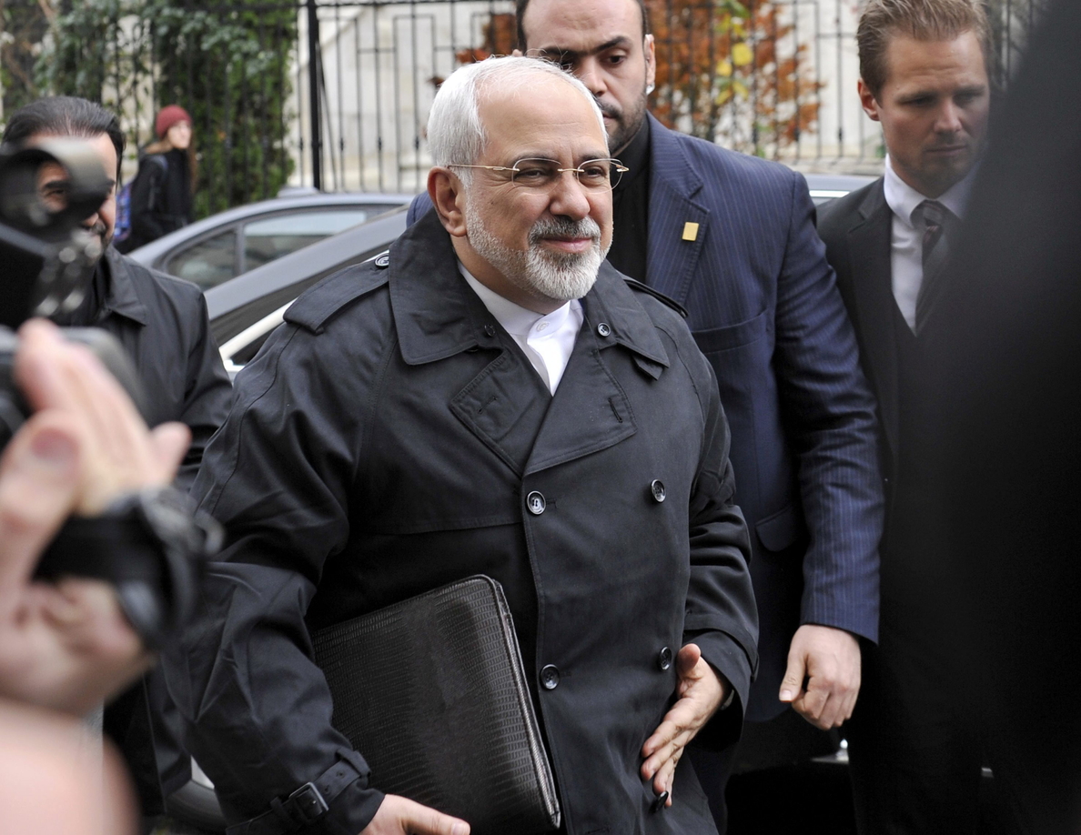 Continúa la negociación nuclear con Irán a la espera de la llegada de Kerry