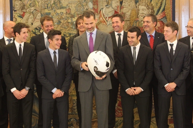 Felipe VI recibe a los hermanos Márquez, Rabat y Bou por sus títulos mundiales