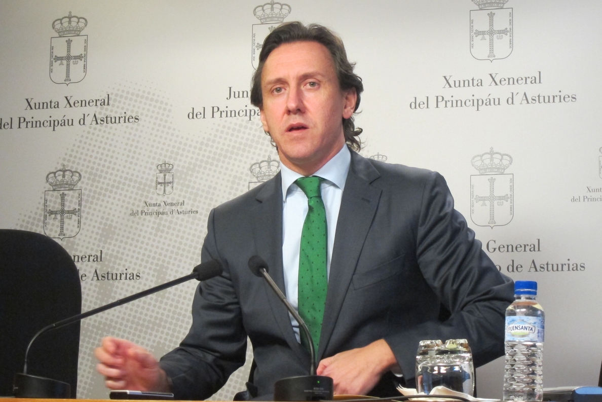 Foro critica el «espectacular y negativo» recorte en personal en el área sanitaria de Oviedo