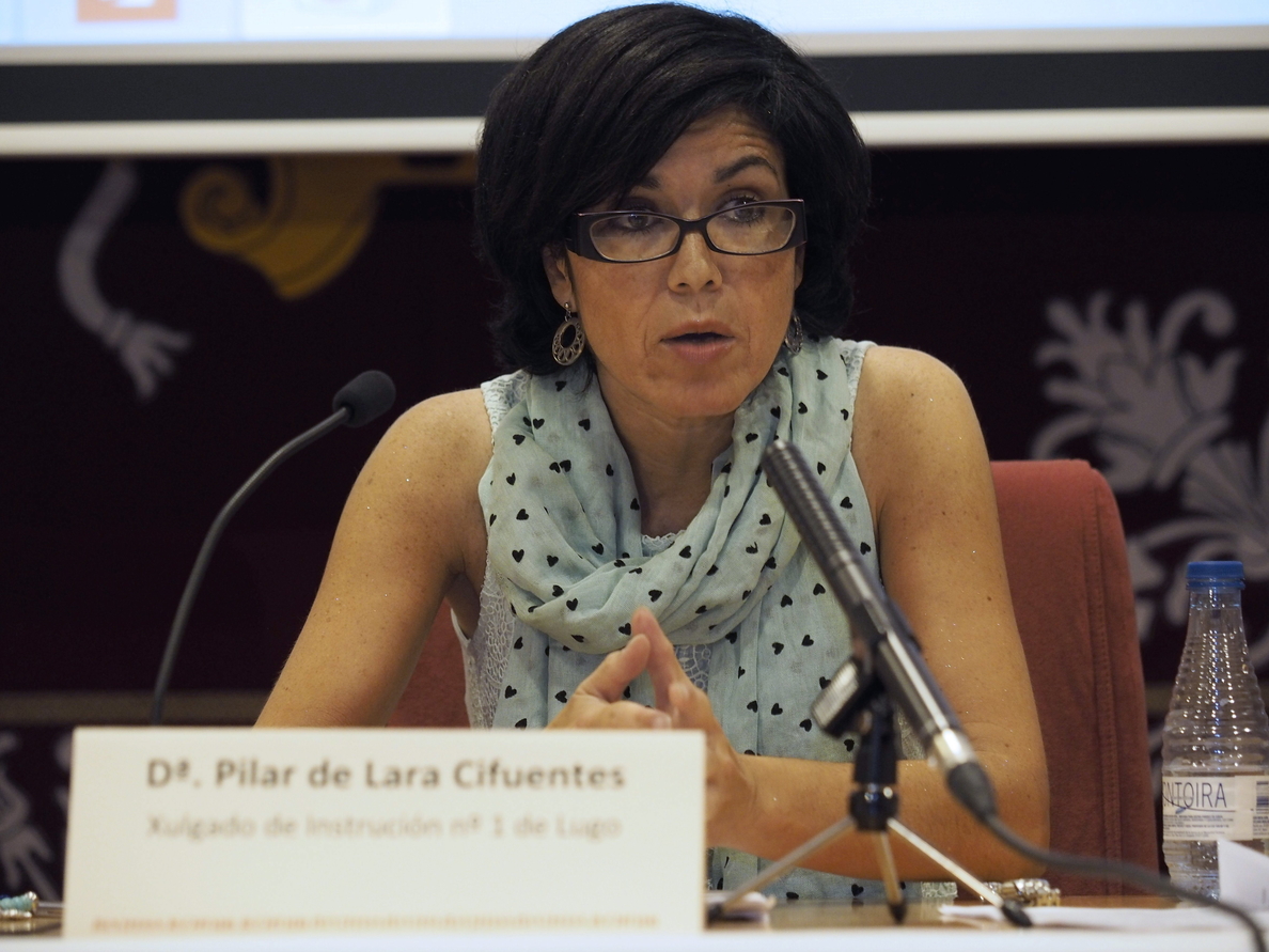 La instructora de »Pokemon» encabeza un registro en la Diputación de Lugo