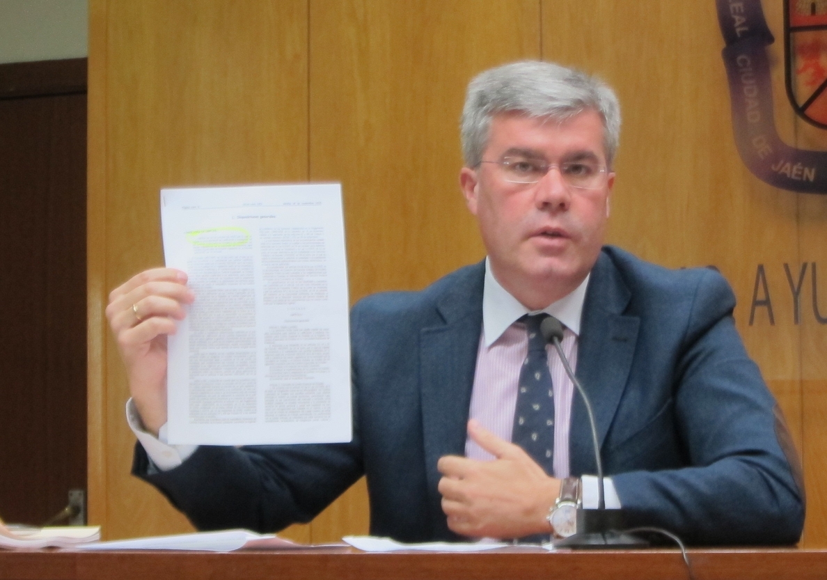 El alcalde achaca a la Junta «más de 400.000 euros» de deuda para las nóminas del Centro Especial de Empleo