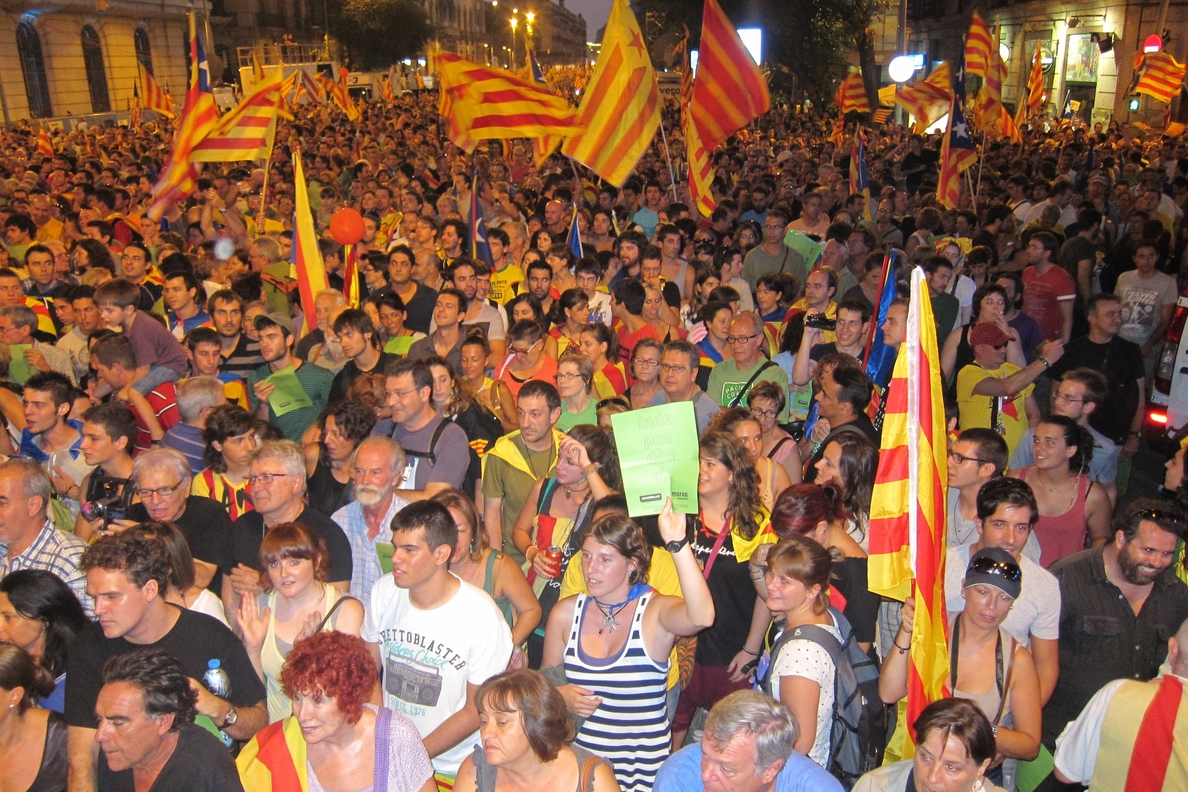 El 60% de los catalanes pide una reforma de la Constitución