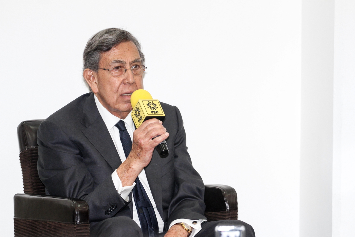 Cuauhtémoc Cárdenas presenta renuncia «irrevocable» al PRD por discrepancias