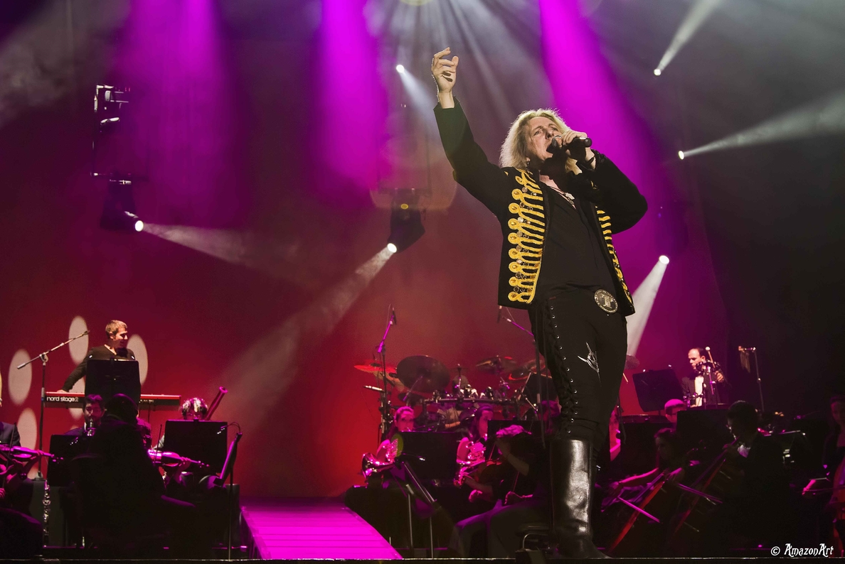 El musical Queen Symphonic Rhapsody revive en el Palau de la Música de Valencia los grandes éxitos de la banda