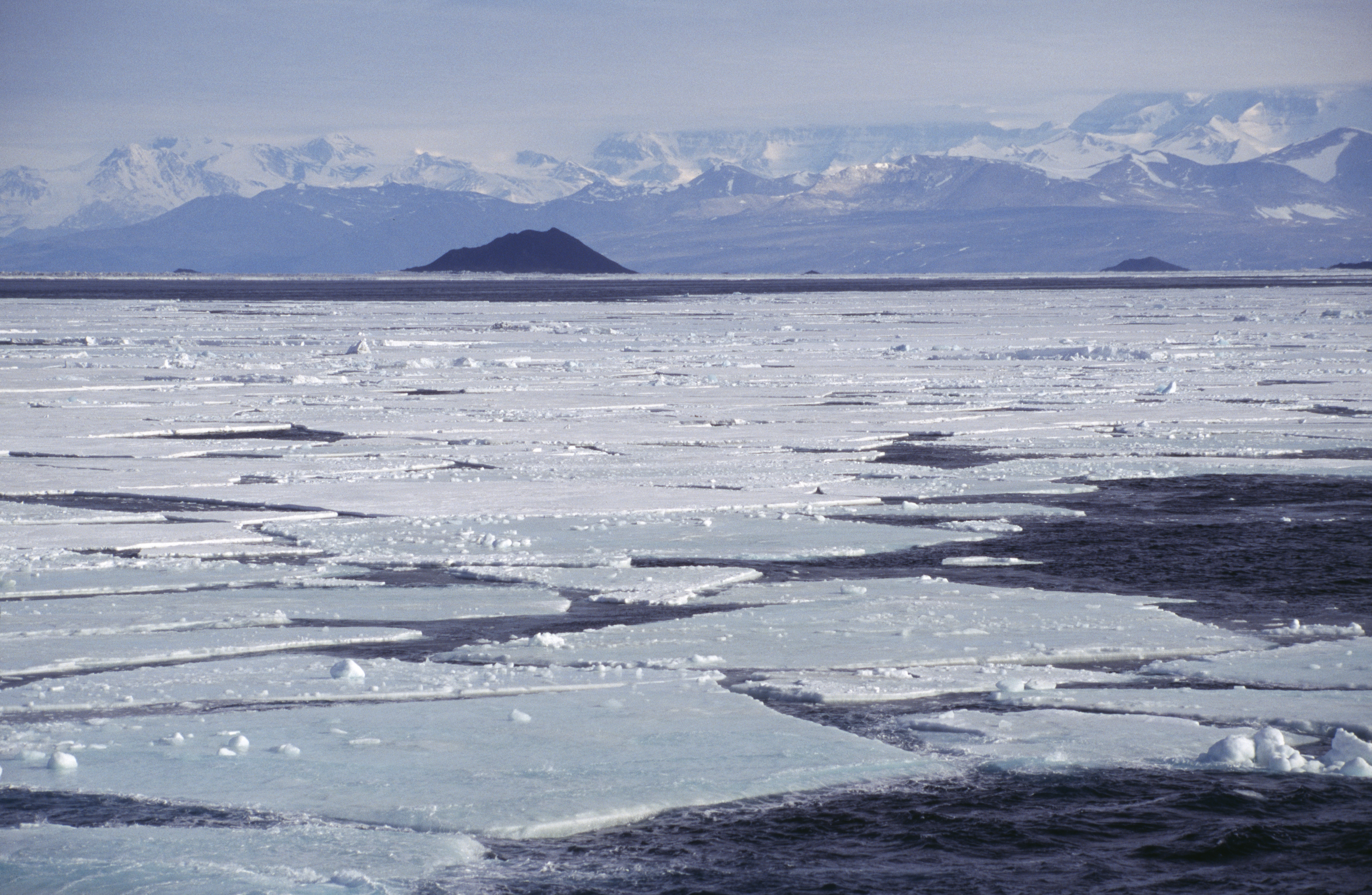 El derretimiento de los glaciares se triplicó en una zona de la Antártida