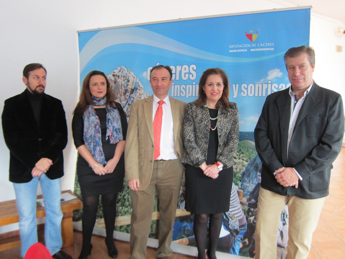 Un seminario debate en Cáceres sobre las claves para mejorar la competitividad del sector turístico