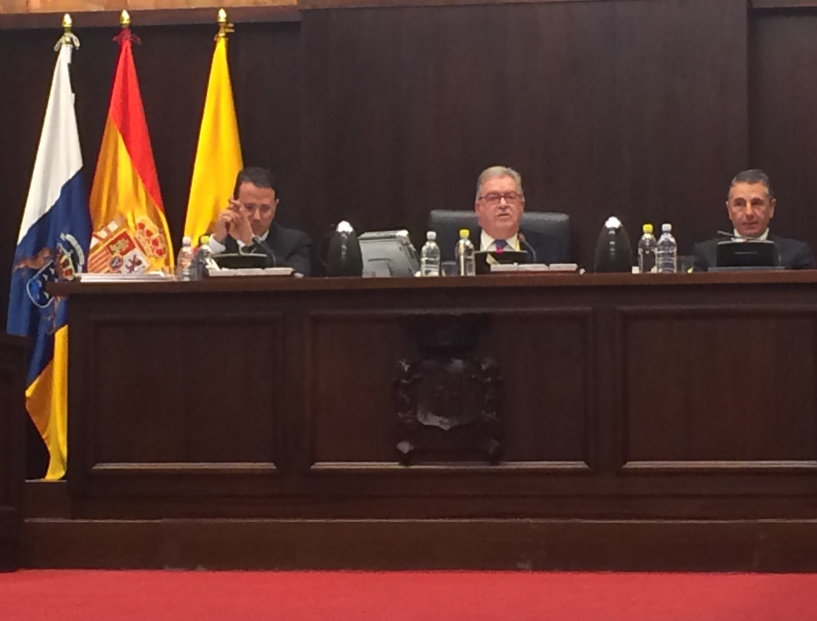 El Cabildo de Gran Canaria aprueba su presupuesto para 2015 sin el apoyo de la oposición
