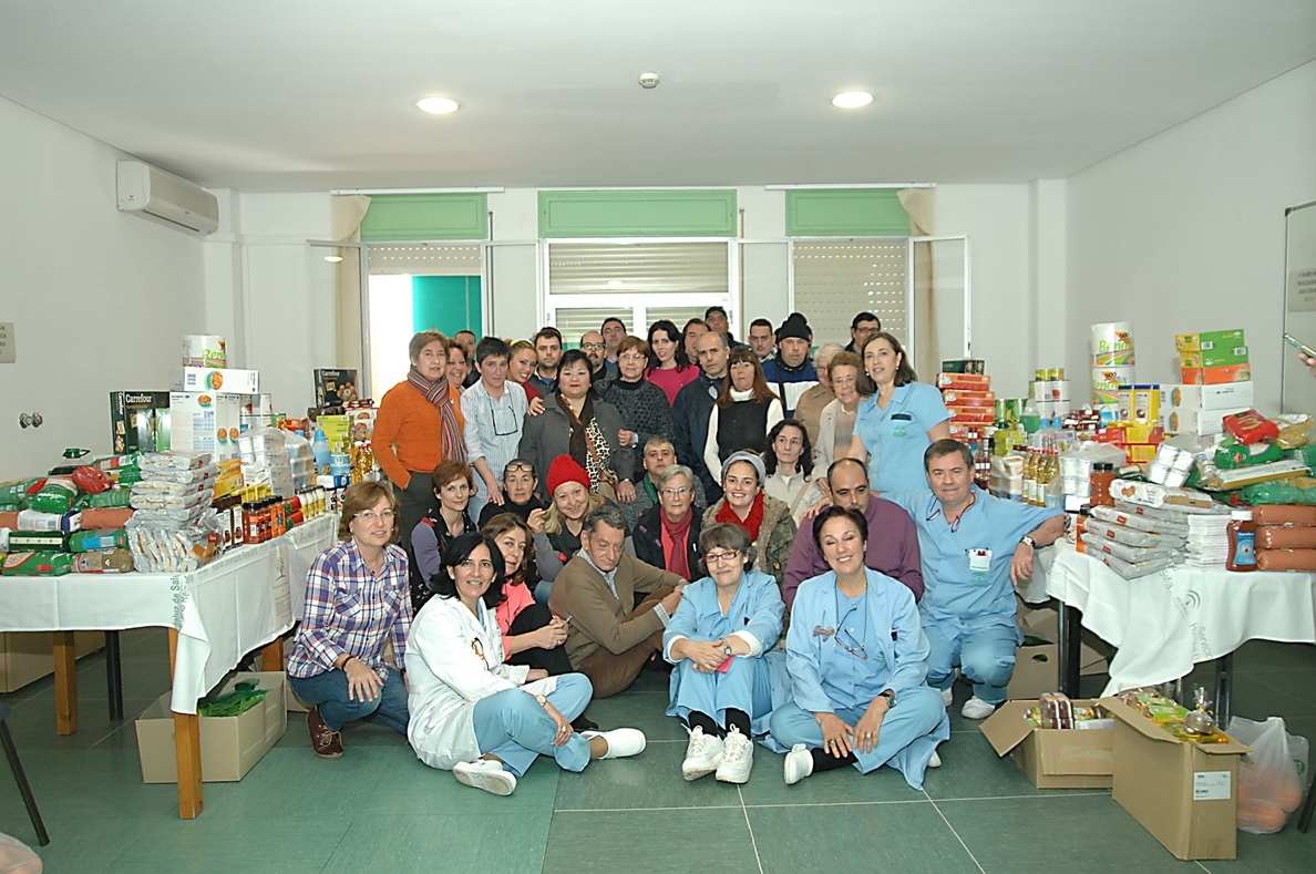 Pacientes de Salud Mental del Hospital Reina Sofía recaudan 4.000 kilos de alimentos para personas necesitadas