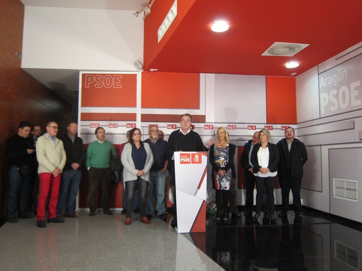 Pérez Anadón (PSOE) recibe más de 1.600 propuestas de militantes para su programa electoral