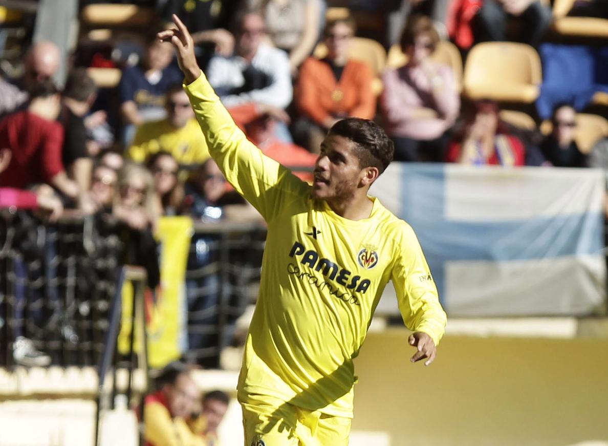 El Villarreal golea al Deportivo en un duelo de rachas contrapuestas