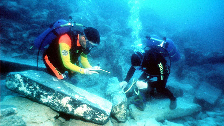 Encuentran bajo el mar la primera estructura de madera de hace 7.700 años