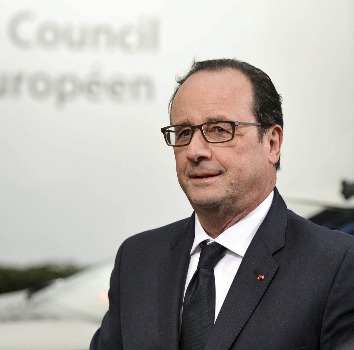 Hollande anuncia un año de «audacia» en Francia y plagado de reformas