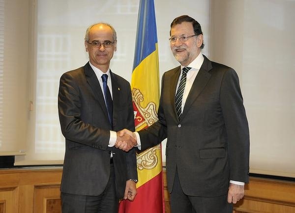 Rajoy y el presidente andorrano afirman que no han abordado el proceso en su reunión