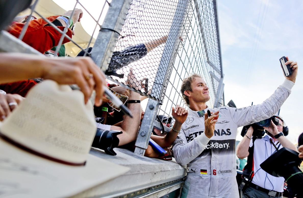 Rosberg: «Soy plenamente optimista, Vettel verá con frecuencia mis ruedas traseras»