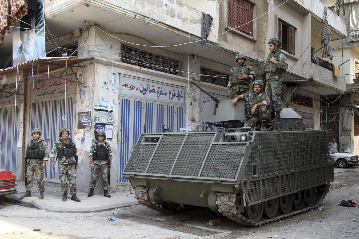 Al menos 7 soldados y 35 yihadistas muertos en combates en Líbano