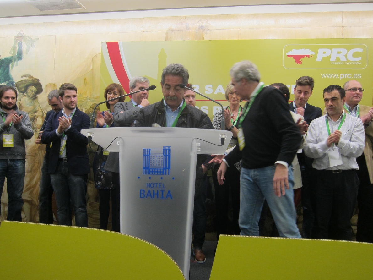 Revilla: Diego ha ido a la Convención del PP «de peloteo» a Rajoy para que le vuelva a nombrar candidato