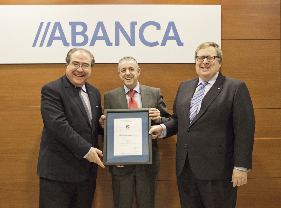 Abanca obtiene la certificación de calidad y transparencia de Aenor para su multicrédito »48 horas»