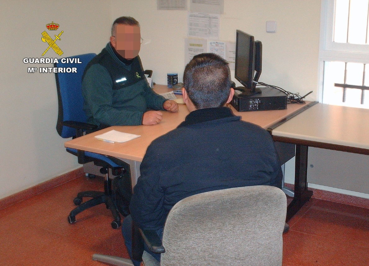 La Guardia Civil detiene al empleado de una empresa hortofrutícola de Lorca por robos en sus almacenes