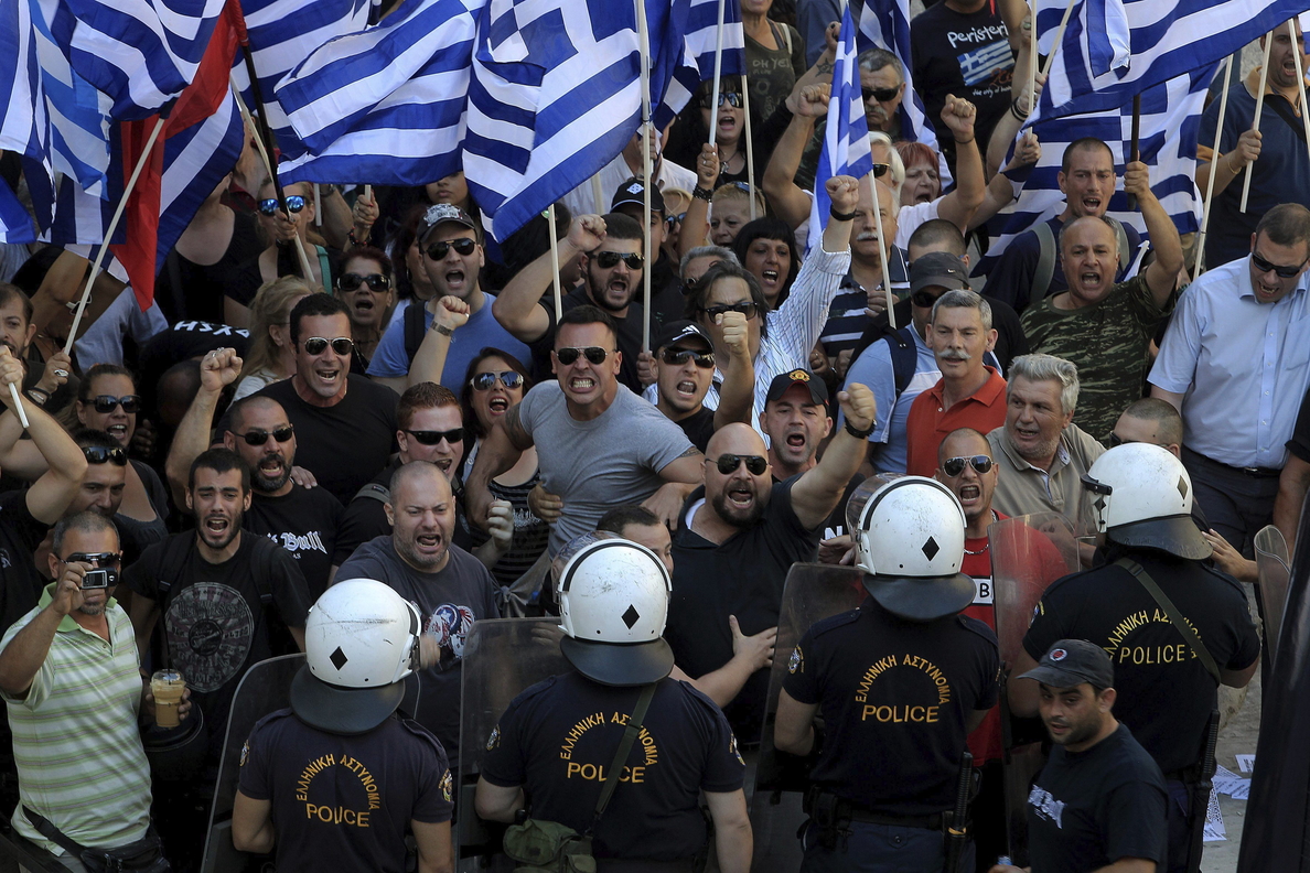 Un fracaso de Syriza podría llevar al poder a los neonazis en Grecia