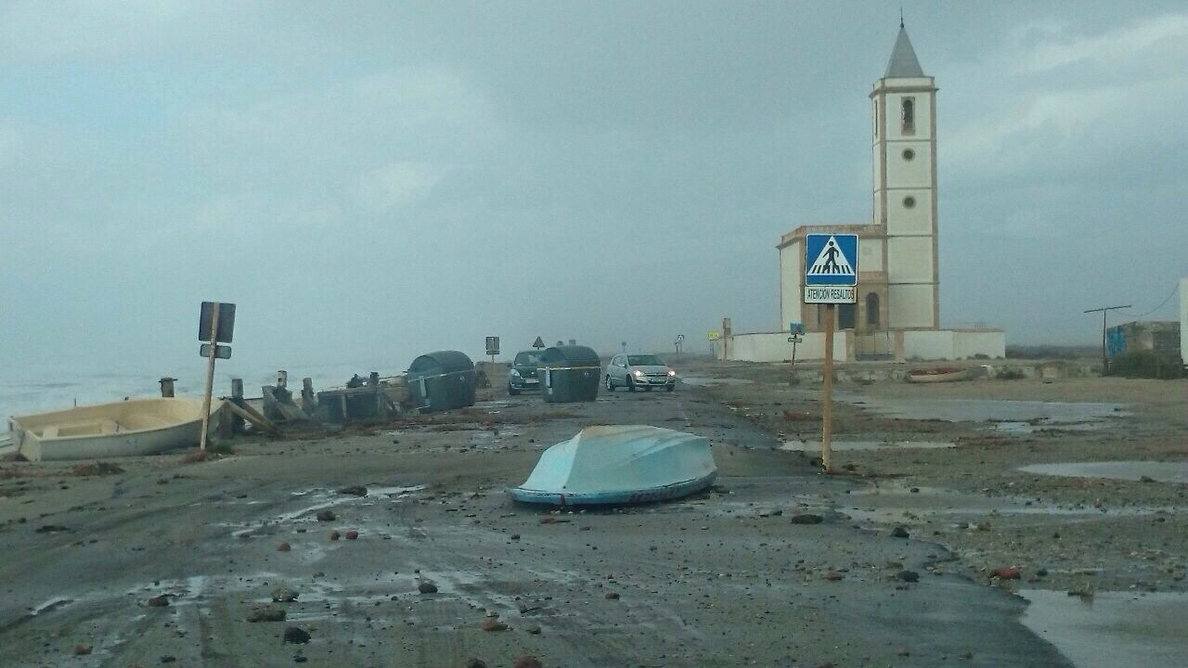 Emergencias 112 Andalucía gestiona casi 200 incidencias debido al temporal de viento en la comunidad