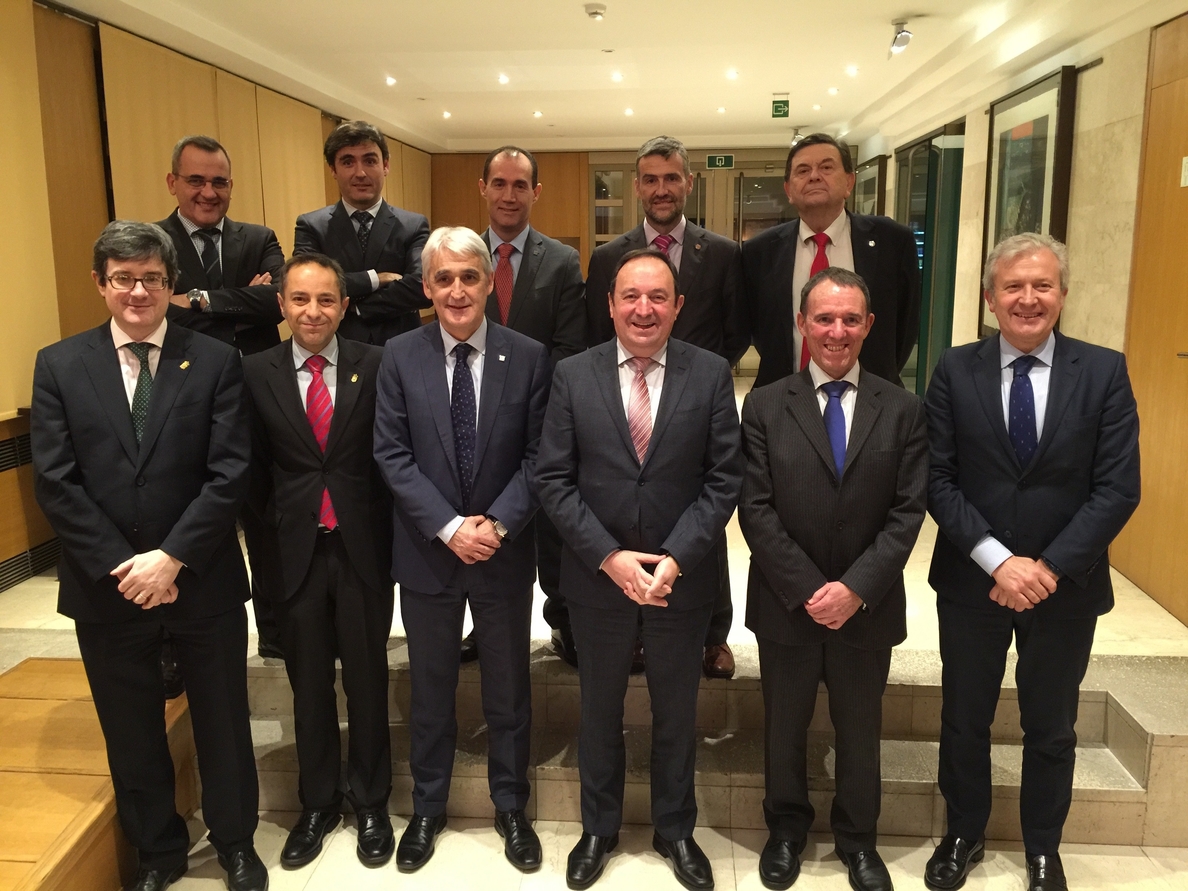 Los rectores de campus »Iberus» se reúnen en Bruselas con Sanz y otros responsables autonómicos en la REPER en la UE
