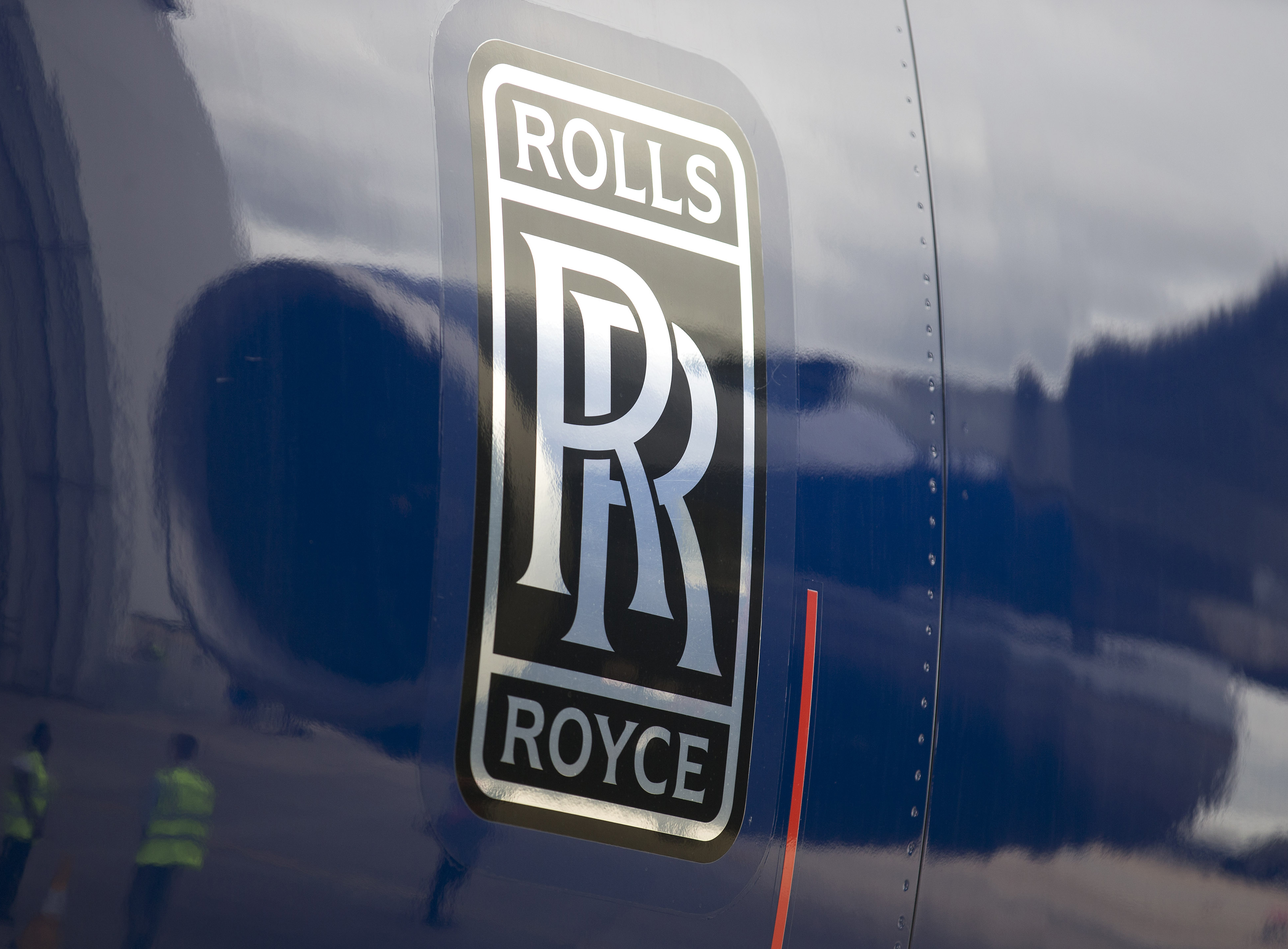 Rolls-Royce fabricará su primer todoterreno de lujo