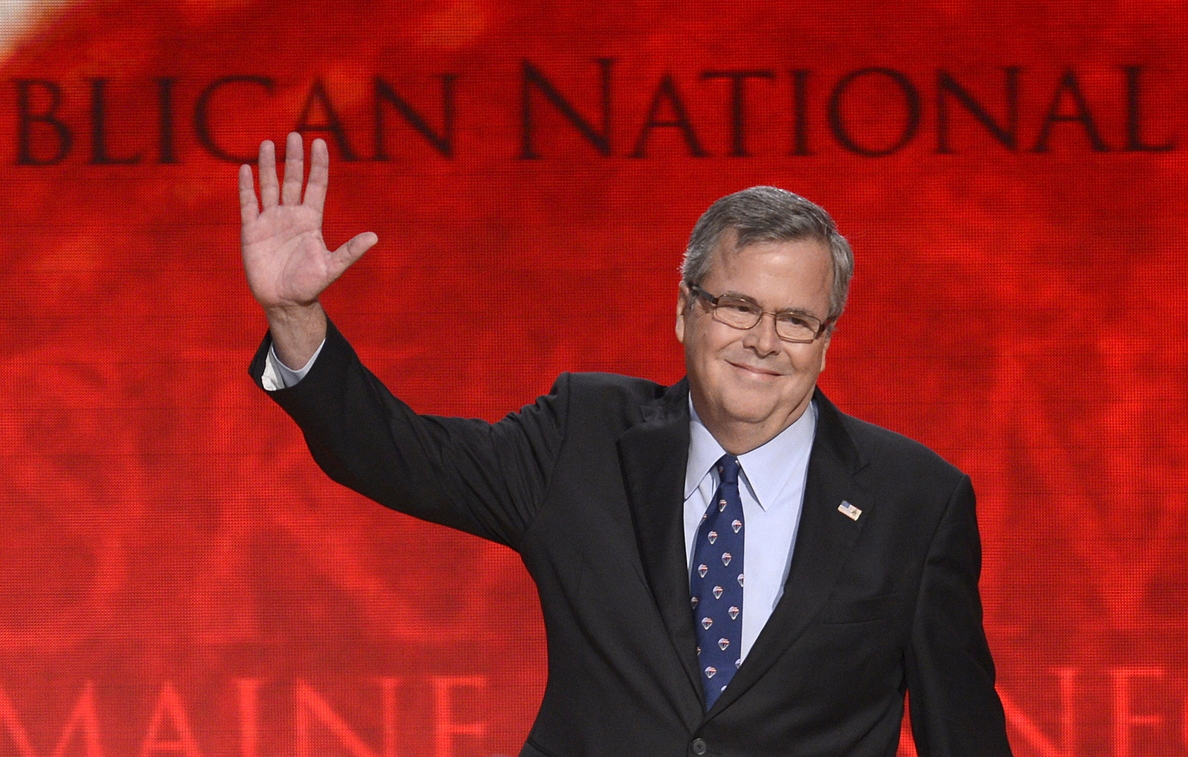 Jeb Bush critica la política de Obama respecto a Irán, Cuba e Israel