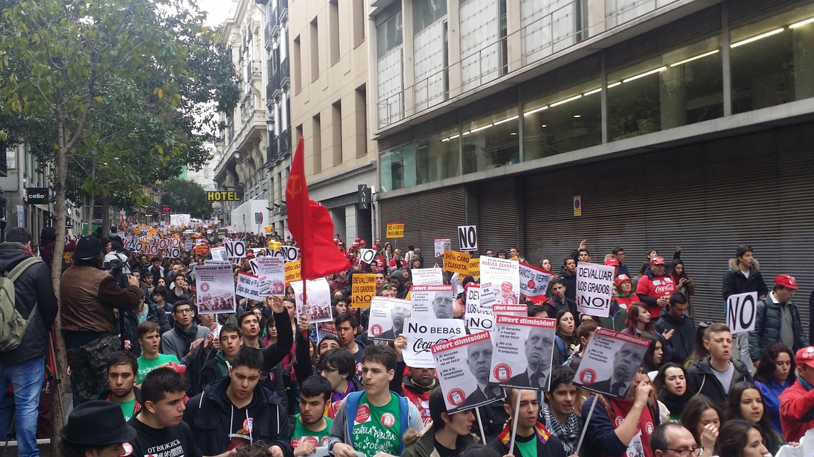 Más de 100 ciudades españolas, escenario de las protestas contra los grados de 3 años
