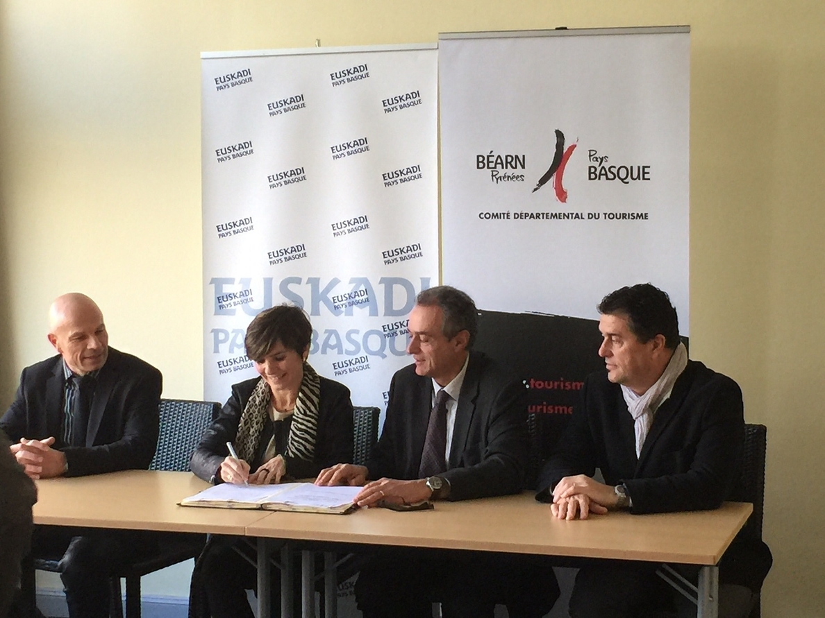 Gobierno vasco y Turismo del Béarn-Pays Basque firman su primer acuerdo para la promoción turística conjunta