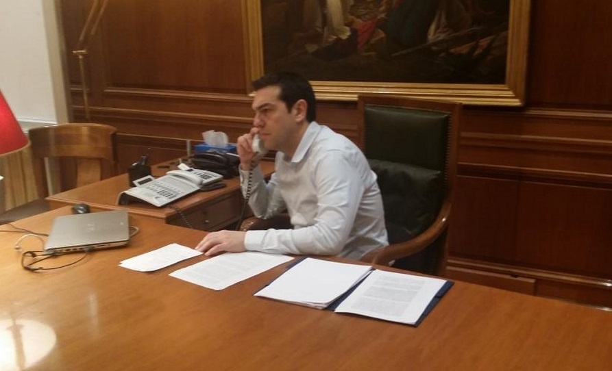 Tsipras promete trabajar duro tras el aval del Bundestag