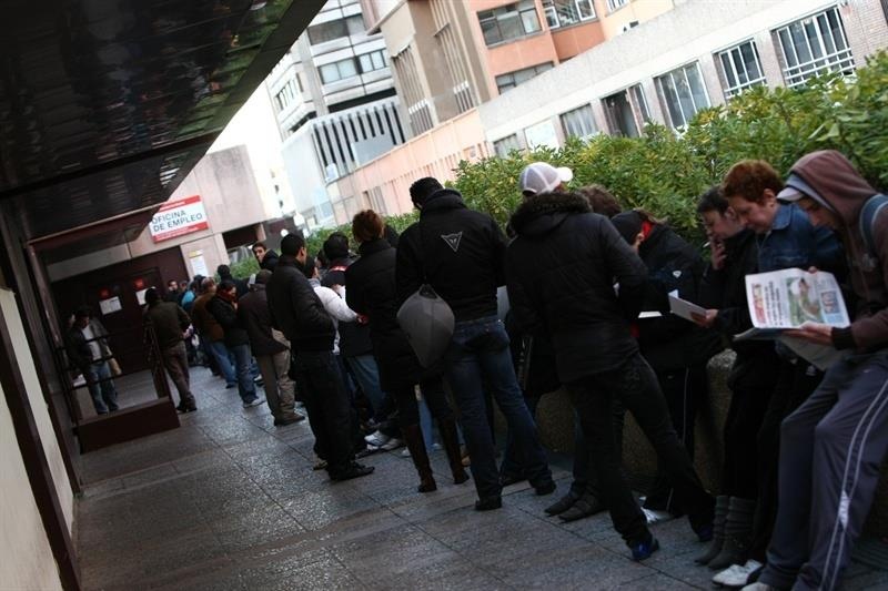 Cantabria, Baleares y Badajoz, las provincias en las que más cae el desempleo