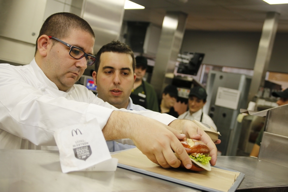 McDonald»s España acerca a sus clientes el sabor de un dos estrellas Michelin con una hamburguesa creada por Dani García