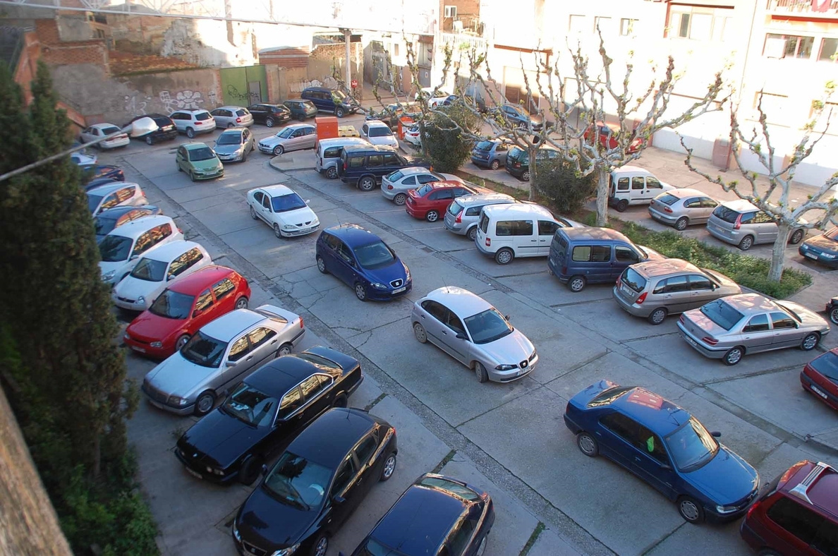Madrid, Barcelona, Valencia y Cádiz, donde más difícil es aparcar en la calle