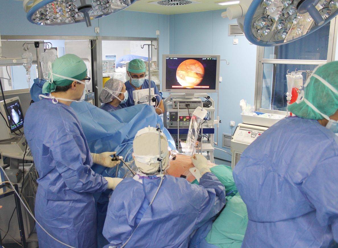 Hospital de La Ribera incorpora cirugía mínimamente invasiva para reparar o reemplazar válvulas de corazón