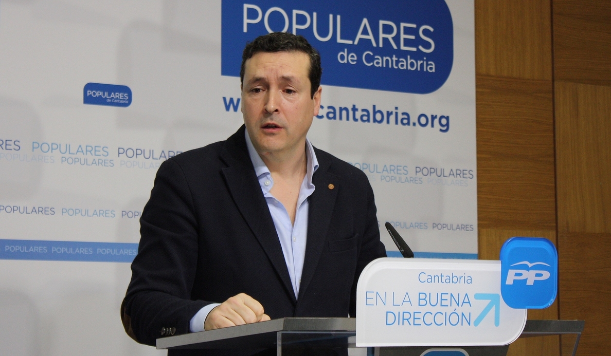 PP a Revilla: «Cantabria no se puede gobernar desde los estudios de televisión»