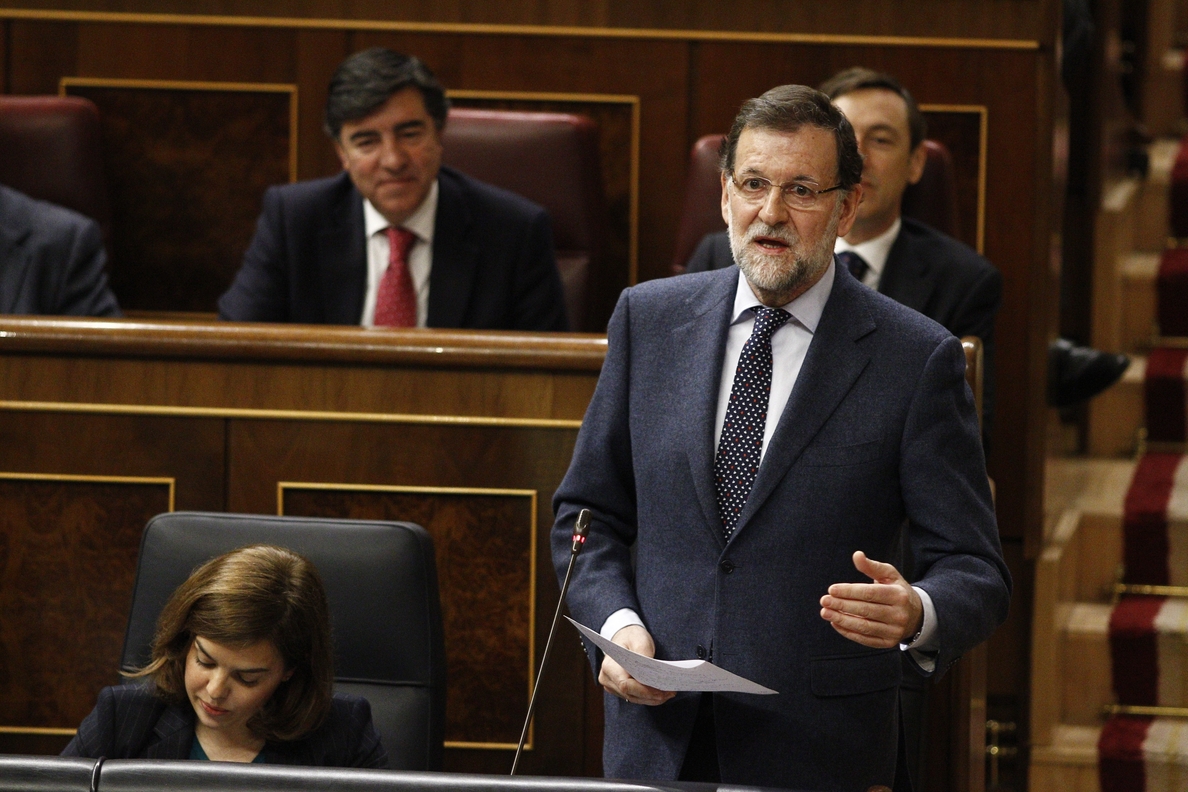 Los columnistas destacan que el PSOE ha vuelto de la mano de Díaz y que los ciudadanos han rechazado las políticas de Rajoy