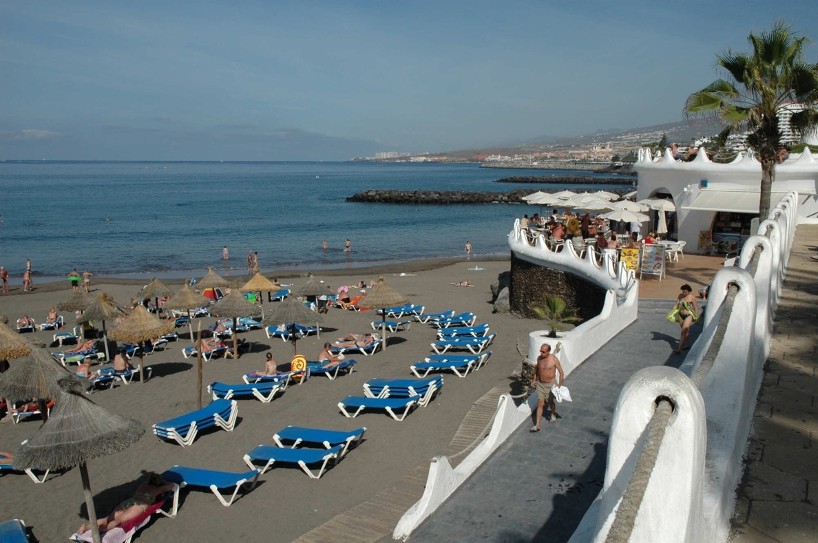 Los turistas extranjeros gastaron 2.387 millones en Canarias hasta febrero, un 3,3% más