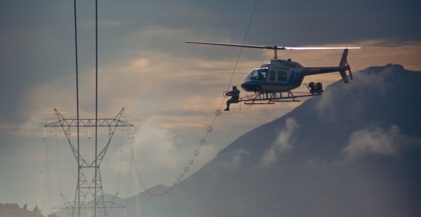 Mueren tres personas al estrellarse un helicóptero en Oaxaca