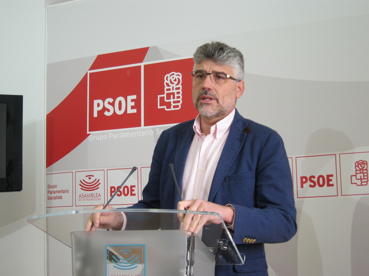 El PSOE aboga por la «ayuda pública» para que Acorex «no desaparezca» y «ponga en riesgo» la economía regional