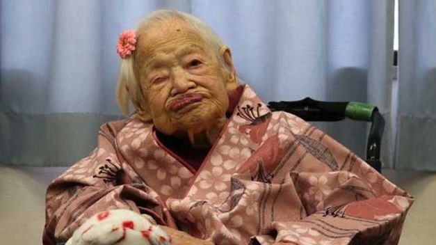 Misao Okawa, la mujer más vieja del mundo, celebra su cumpleaños 117