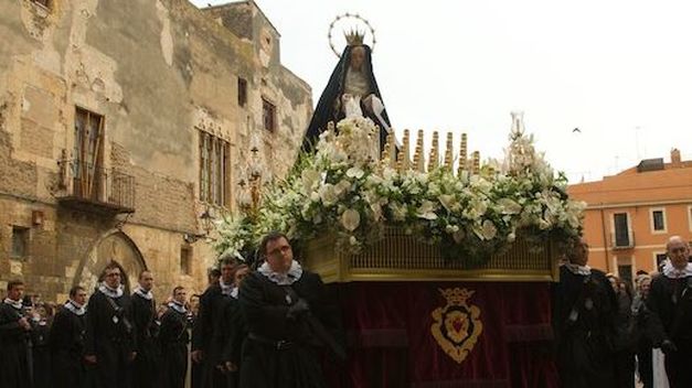 Horarios e itinerarios de las procesiones de la Semana Santa de Tarragona 2015