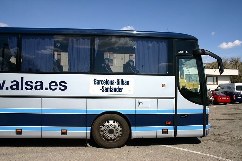 Alsa ofrece 1,2 millones de plazas para viajar en autobús en Semana Santa