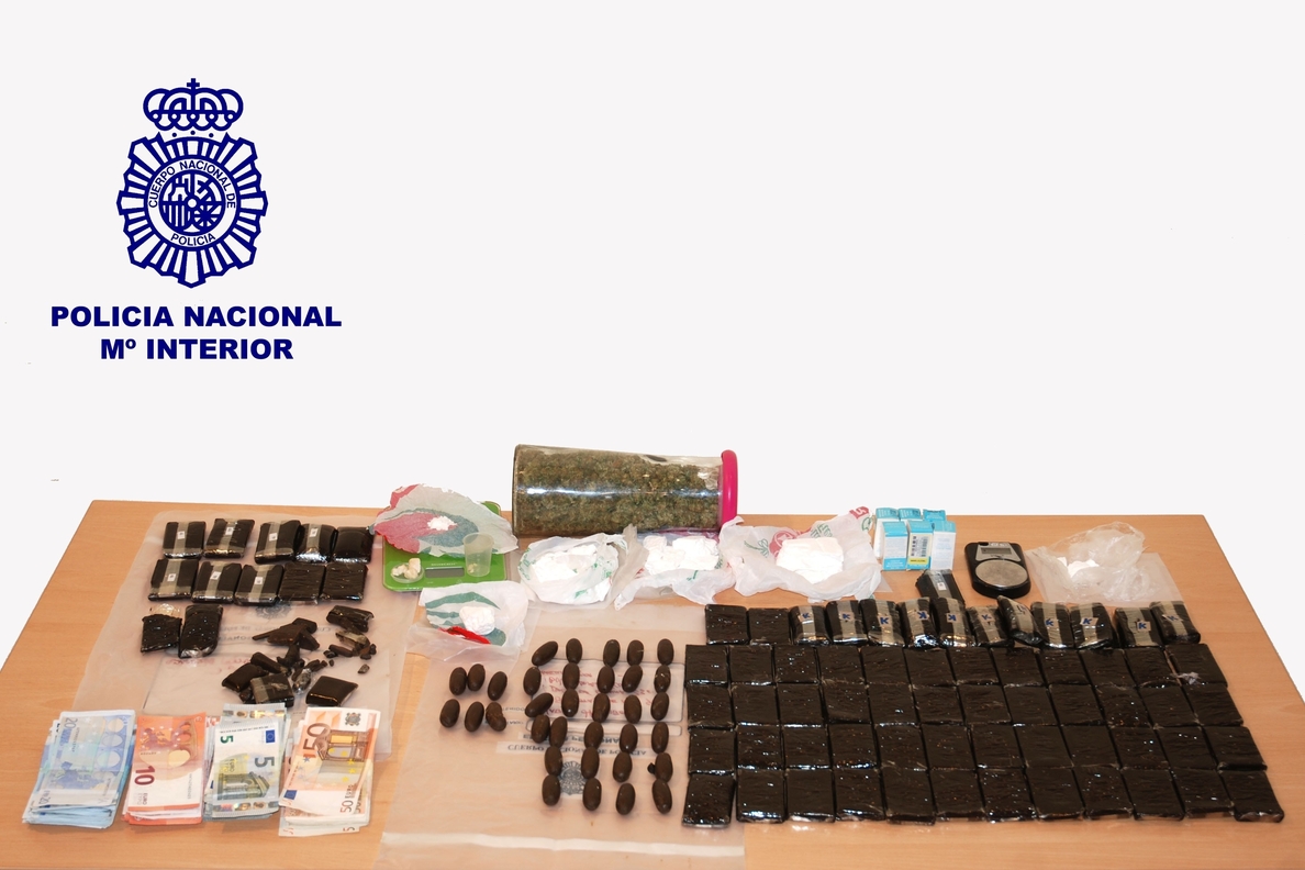La Policía desarticula un punto de venta de drogas en Jinámar (Gran Canaria)