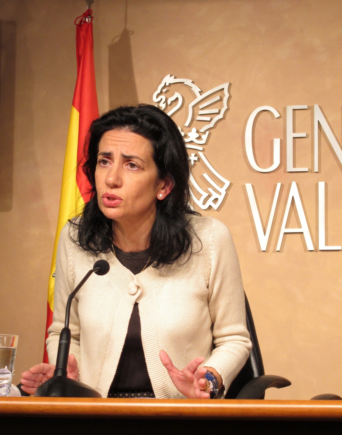 La defensa de la exconsellera valenciana Angélica Such pide que se le levante la imputación