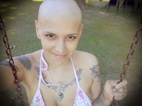El emotivo mensaje de una chica con leucemia se vuelve viral en Facebook