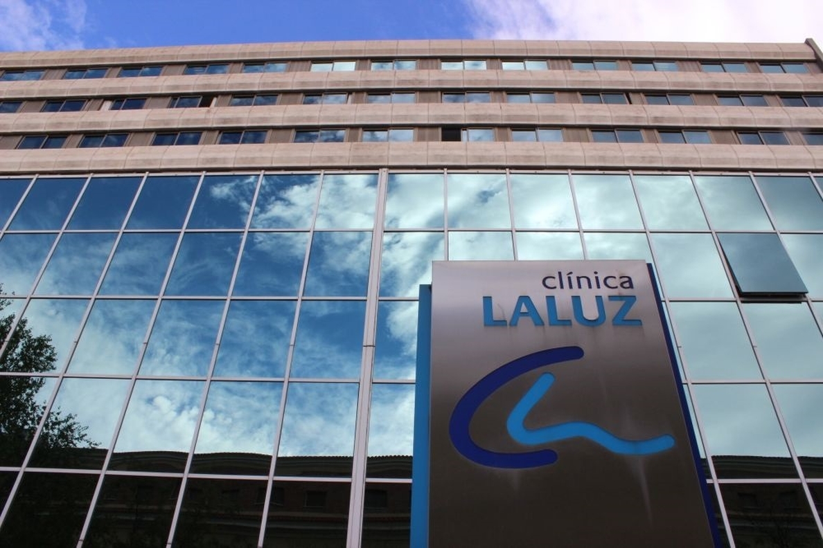 La Clínica La Luz y Antares suscriben un acuerdo de asistencia sanitaria para los clientes de la aseguradora